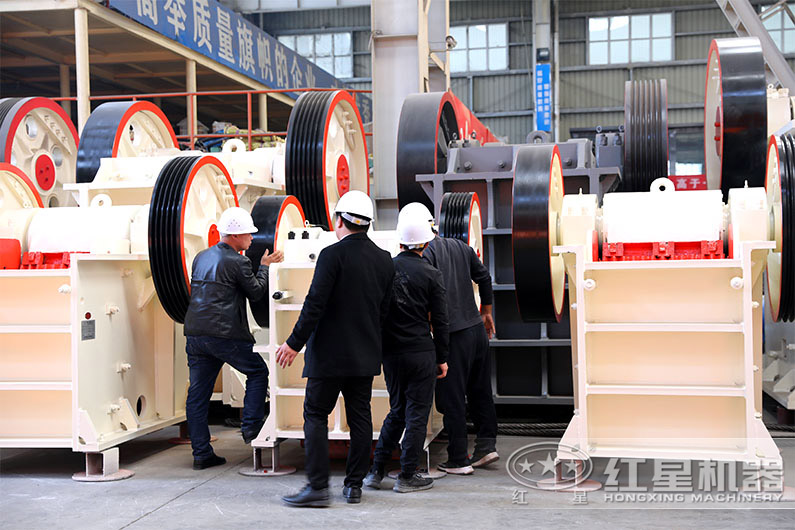 客戶直接來廠檢測設(shè)備，表示對我們的服務滿意